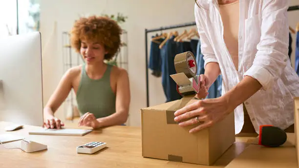 Dedicated fulfillment agent managing dropshipping orders